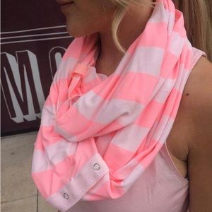 Lululemon vinyasa rulu light scarf in steep stripe bleached coral/barely pink